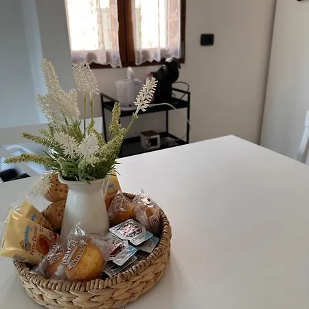 Apartament Little House